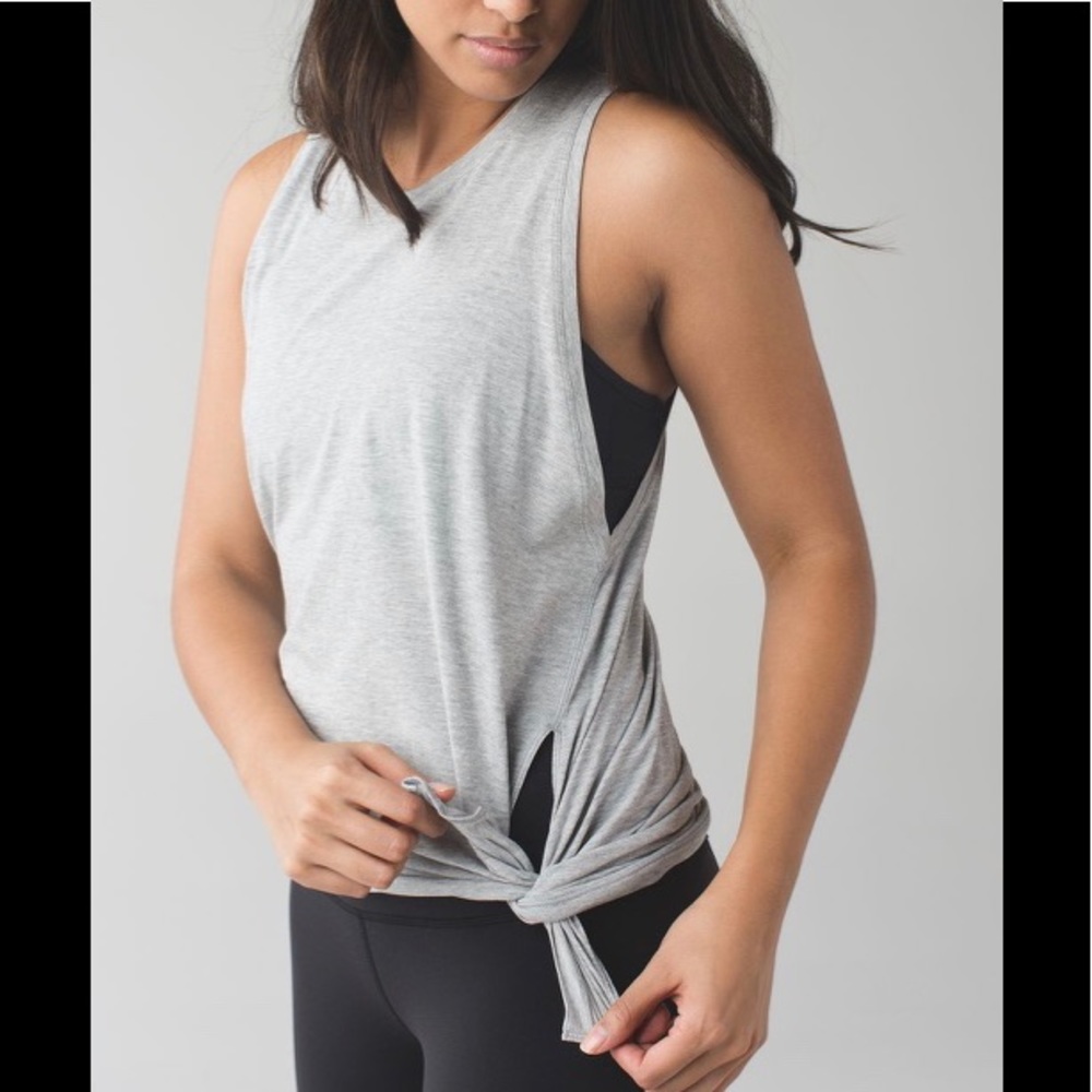Lululemon Tie & Go Tank Heathered Grey Sz. 6